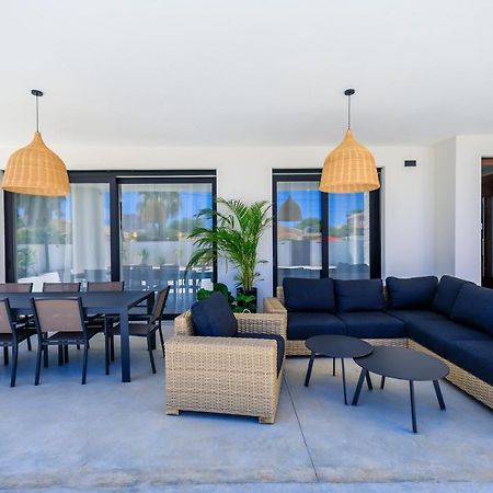 Villa Mi Luna Торевиеха Екстериор снимка