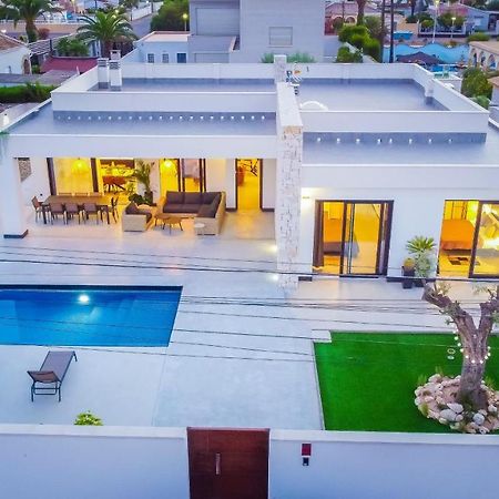 Villa Mi Luna Торевиеха Екстериор снимка