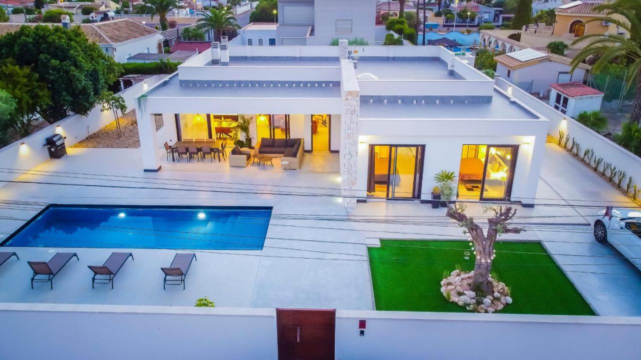 Villa Mi Luna Торевиеха Екстериор снимка