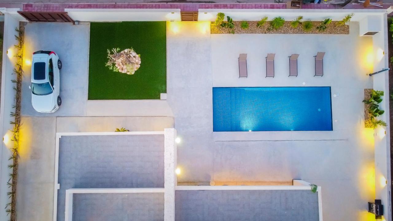 Villa Mi Luna Торевиеха Екстериор снимка