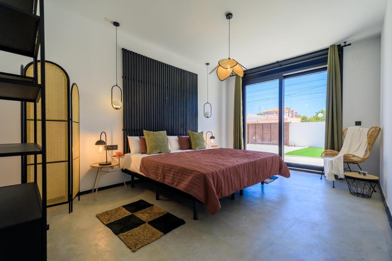 Villa Mi Luna Торевиеха Екстериор снимка