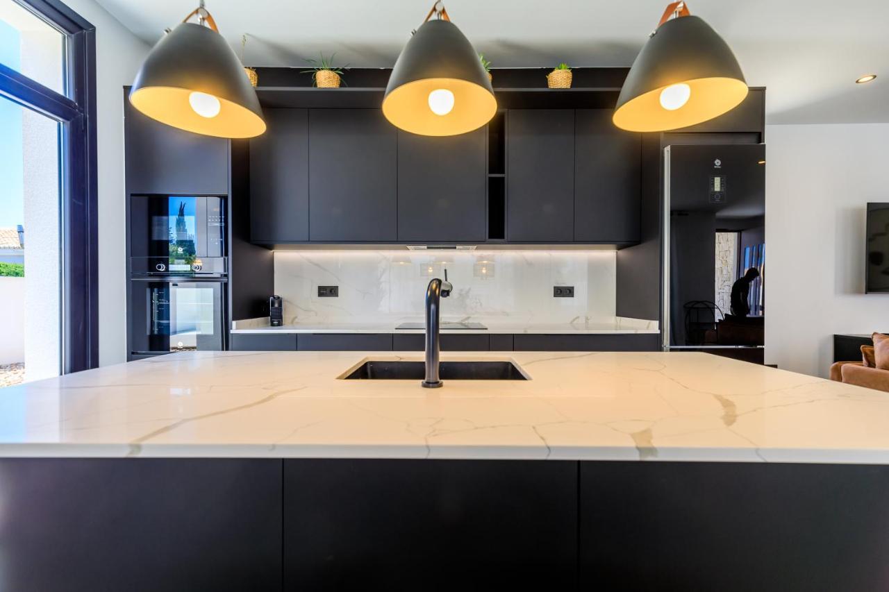 Villa Mi Luna Торевиеха Екстериор снимка