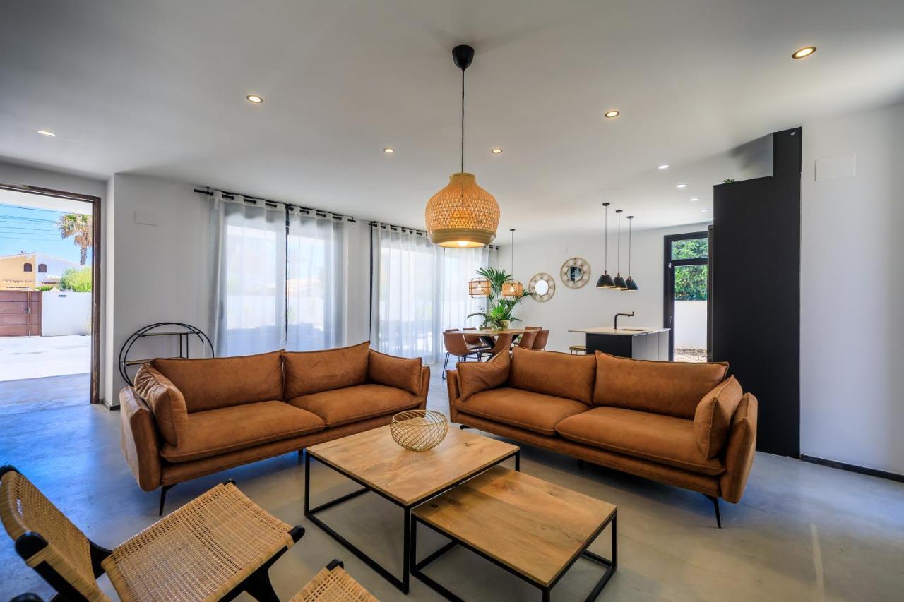 Villa Mi Luna Торевиеха Екстериор снимка